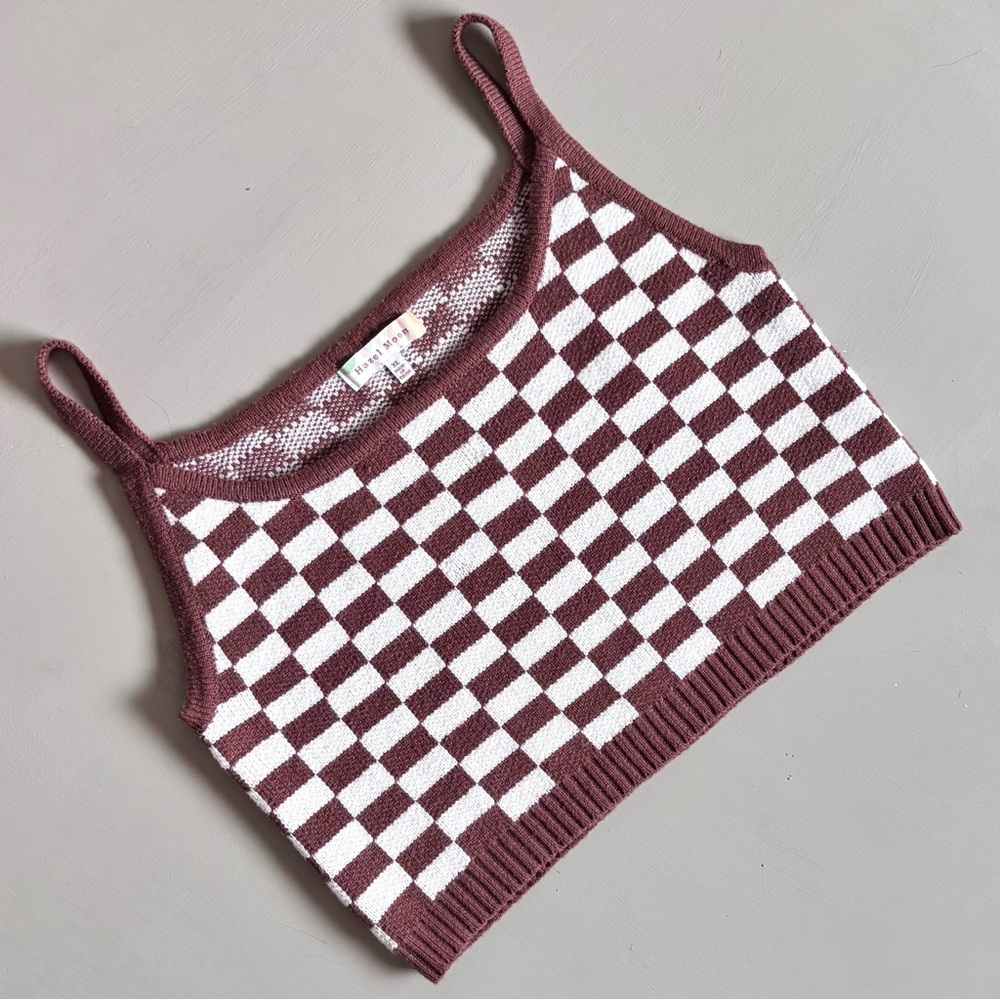 HAZEL MOON Fuzzy Soft Knitted Cami Checkerboard Print Cropped Sweater Tank Top